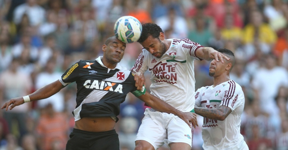 Zagueiro Rodrigo provocou Fred durante os 90 minutos do clássico entre Vasco e Flu