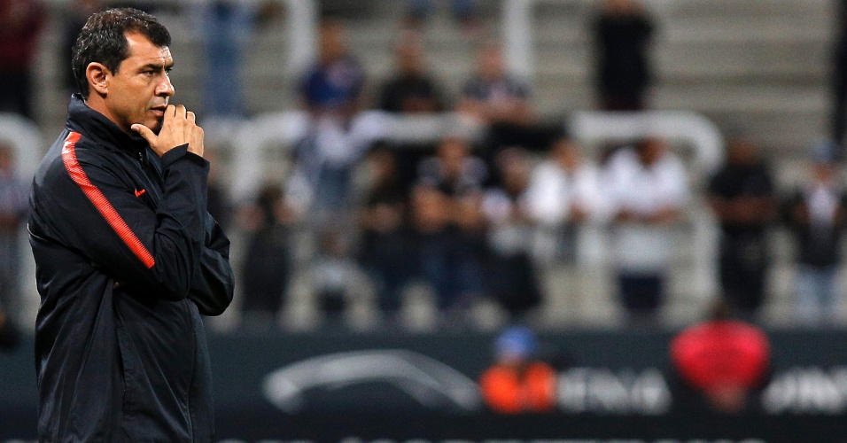 Campeonato Paulista | Carille admite incômodo com falta de vitórias e diz que 'busca time'