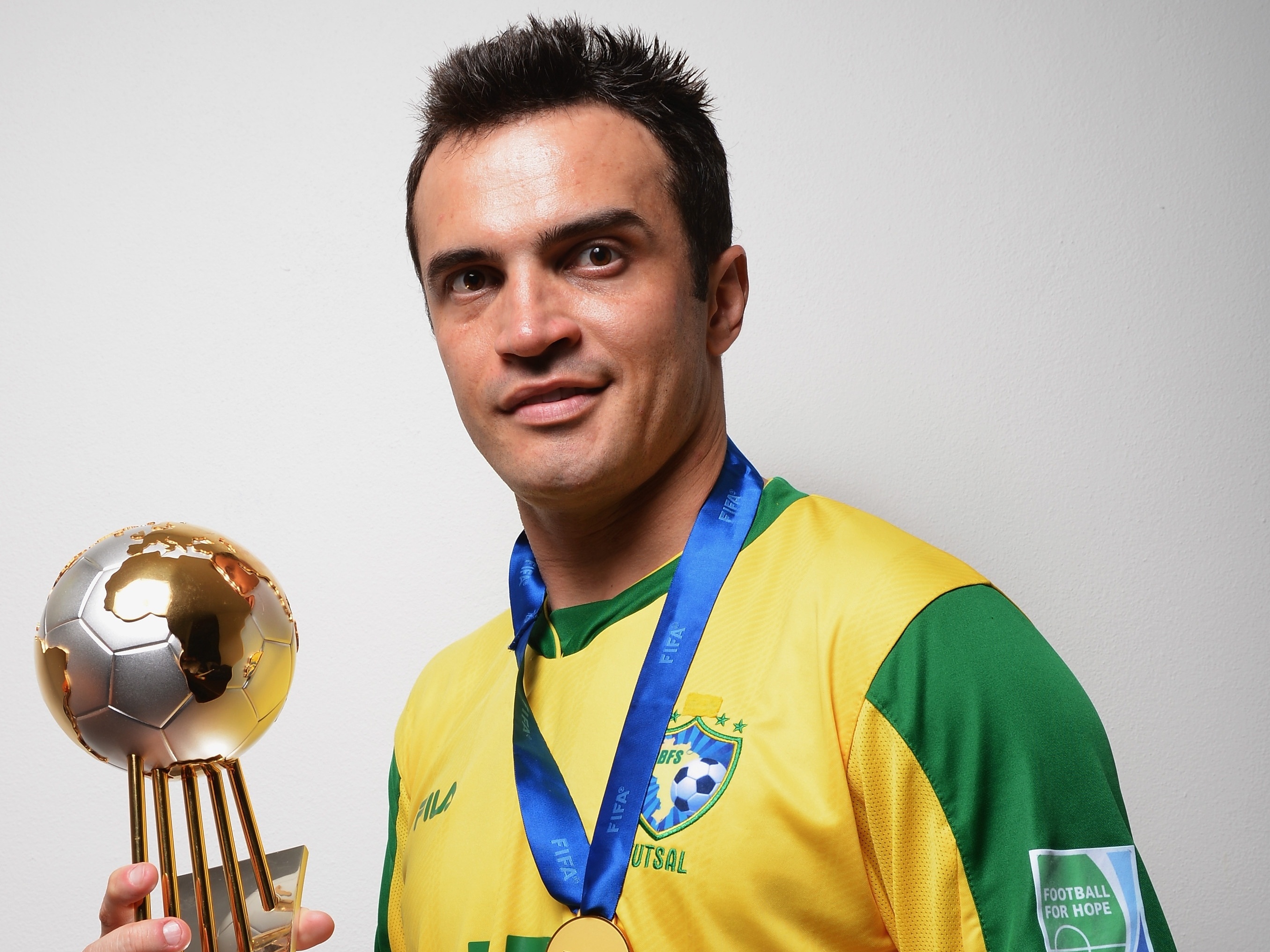 Falcão é eleito melhor jogador de futsal do mundo pela quinta vez