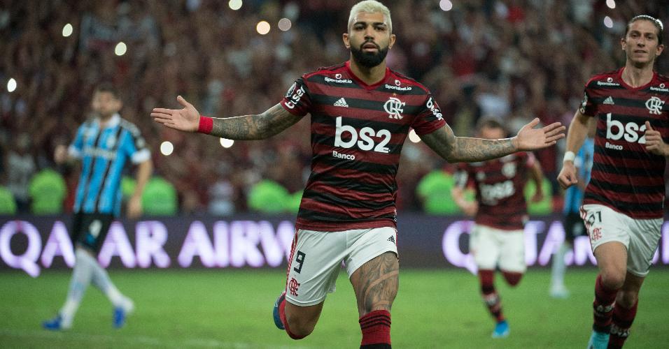 Gabigol comemora um dos gols da goleada do Flamengo por 5 x 0 sobre o Grêmio na Libertadores de 2019
