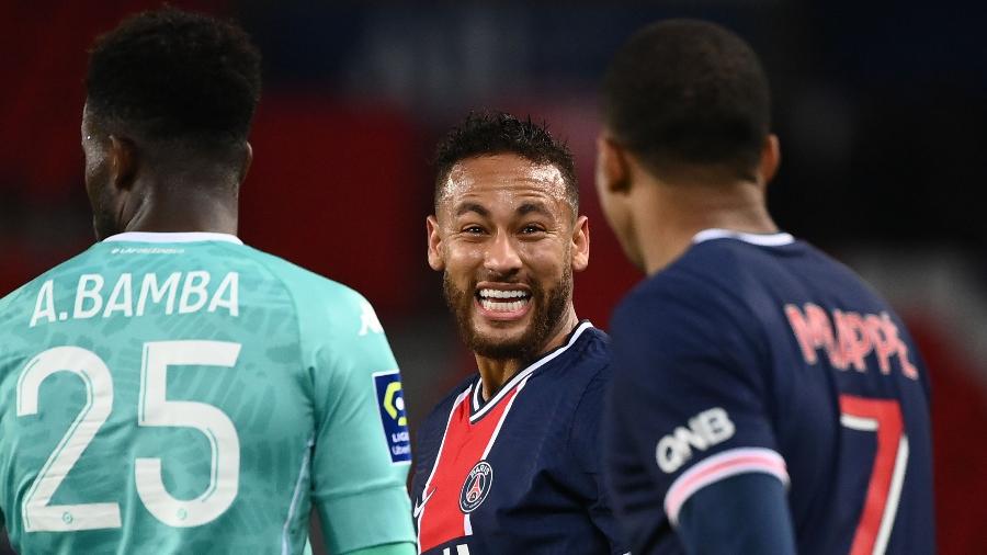 Neymar marcou dois gols na partida entre PSG e Angers, pelo Campeonato Francês - FRANCK FIFE / AFP
