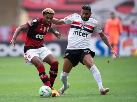 São Paulo x Flamengo: duelo é de montanha-russa contra regularidade