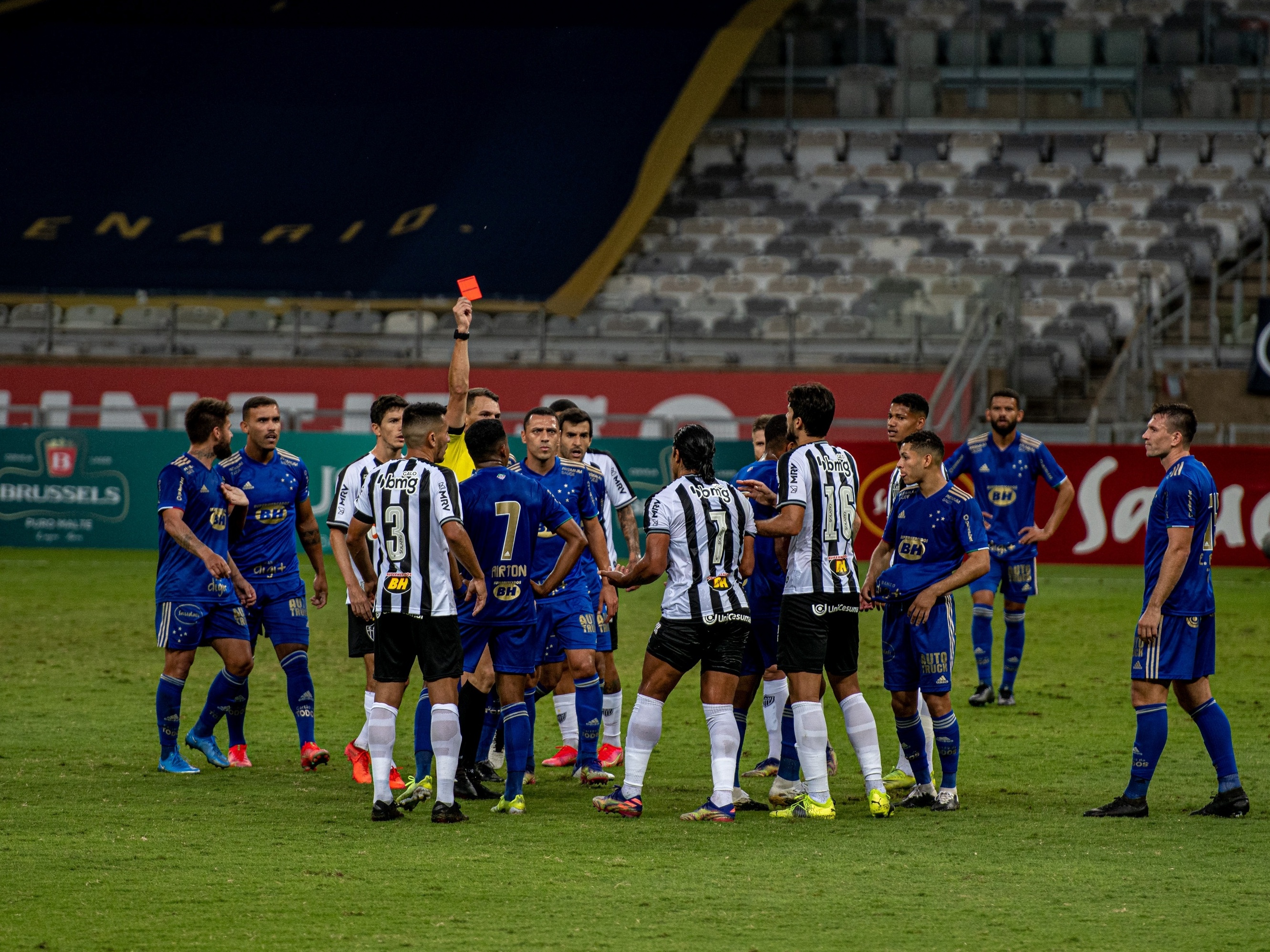 Cruzeiro provoca Atlético-MG com número de títulos: Grandeza incomparável  - Gazeta Esportiva