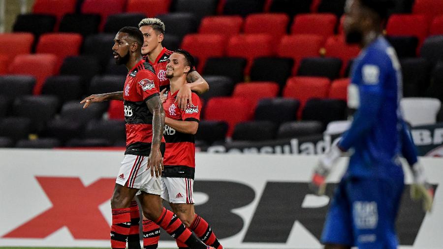 Michael comemora gol do Flamengo contra o Volta Redonda, pelo Campeonato Carioca - Thiago Ribeiro/AGIF