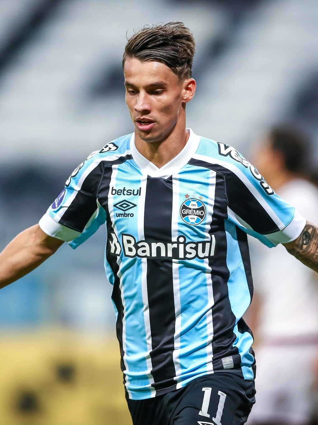 Grêmio informa que Ferreira terá que passar por cirurgia de hérnia