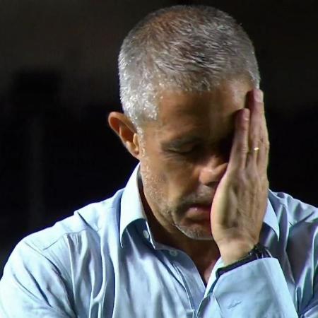 Sylvinho lamenta erros de passe do Corinthians no clássico contra o São Paulo - Reprodução