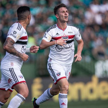 Galoppo comemora gol marcado pelo São Paulo em jogo contra o Goiás pelo Brasileirão 2022 - Heber Gomes/AGIF
