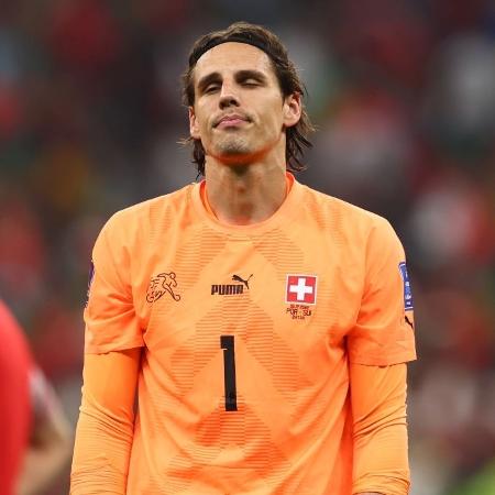 Yann Sommer, goleiro da Suíça, lamentando durante a derrota para Portugal, pelas oitavas da Copa do Mundo do Qatar - Chris Brunskill/Getty