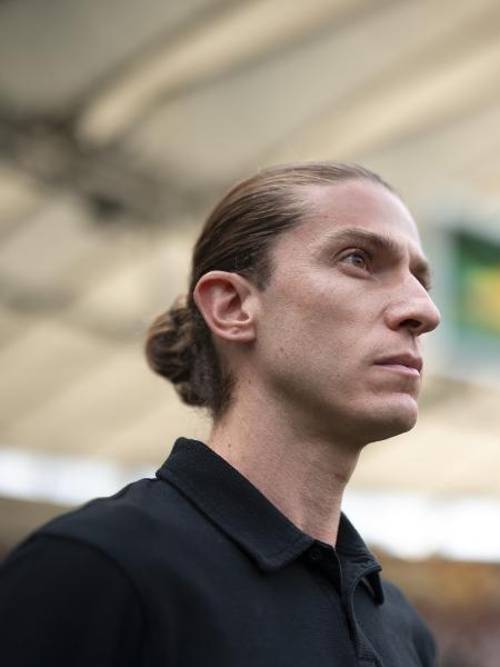 Filipe Luís, técnico do Flamengo, durante jogo contra o Internacional pelo Brasileirão - Jorge Rodrigues/AGIF