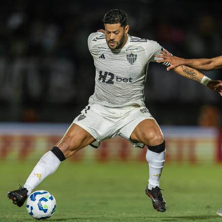 Hulk apareceu e decretou o 2 a 2 em um jogo duro para o Galo no interior do Paraná Hulk apareceu e decretou o 2 a 2 em um jogo duro para o Galo no interior do Paraná
