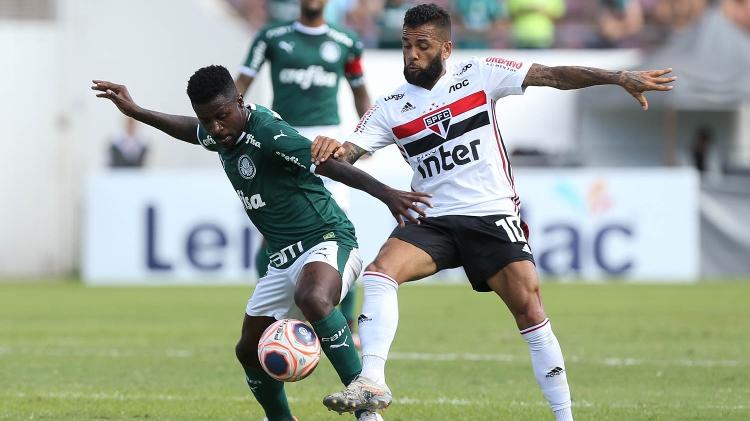Ramires mostra reação no Palmeiras após 