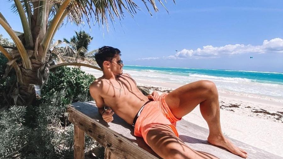 Raphael Veiga curte "mini-férias" em resort de luxo, no México - Instagram