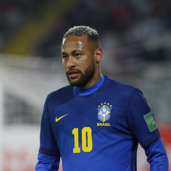 Neymar durante a partida entre Chile e Brasil, pelas Eliminatórias para a Copa do Mundo de 2022