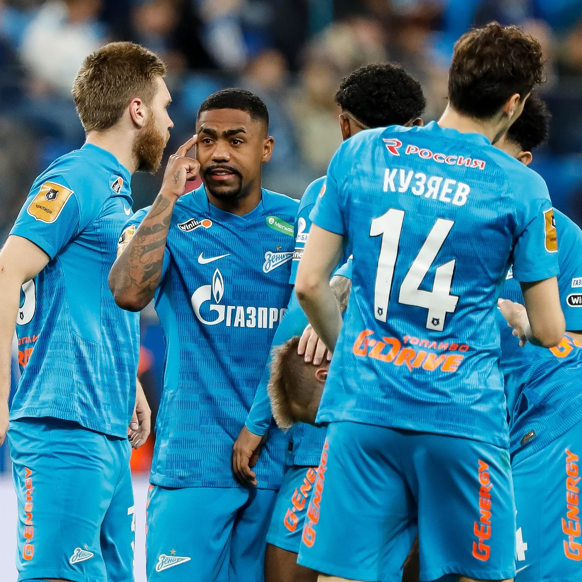 Faz hoje 6 anos que o Zenit foi campeão Russo pela 1ª vez!