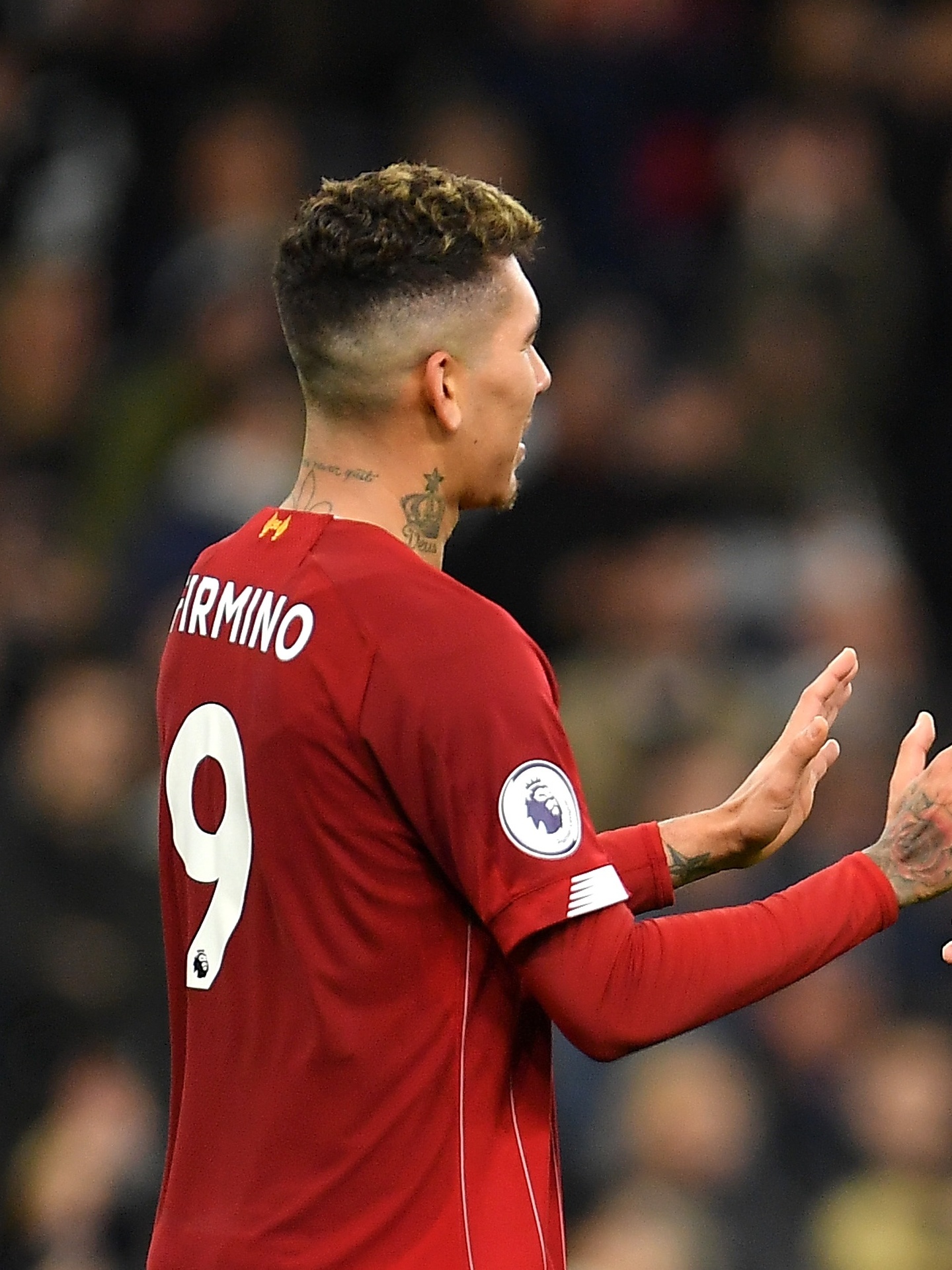 Porque Salah e Mané brigaram? Firmino conta tudo em livro