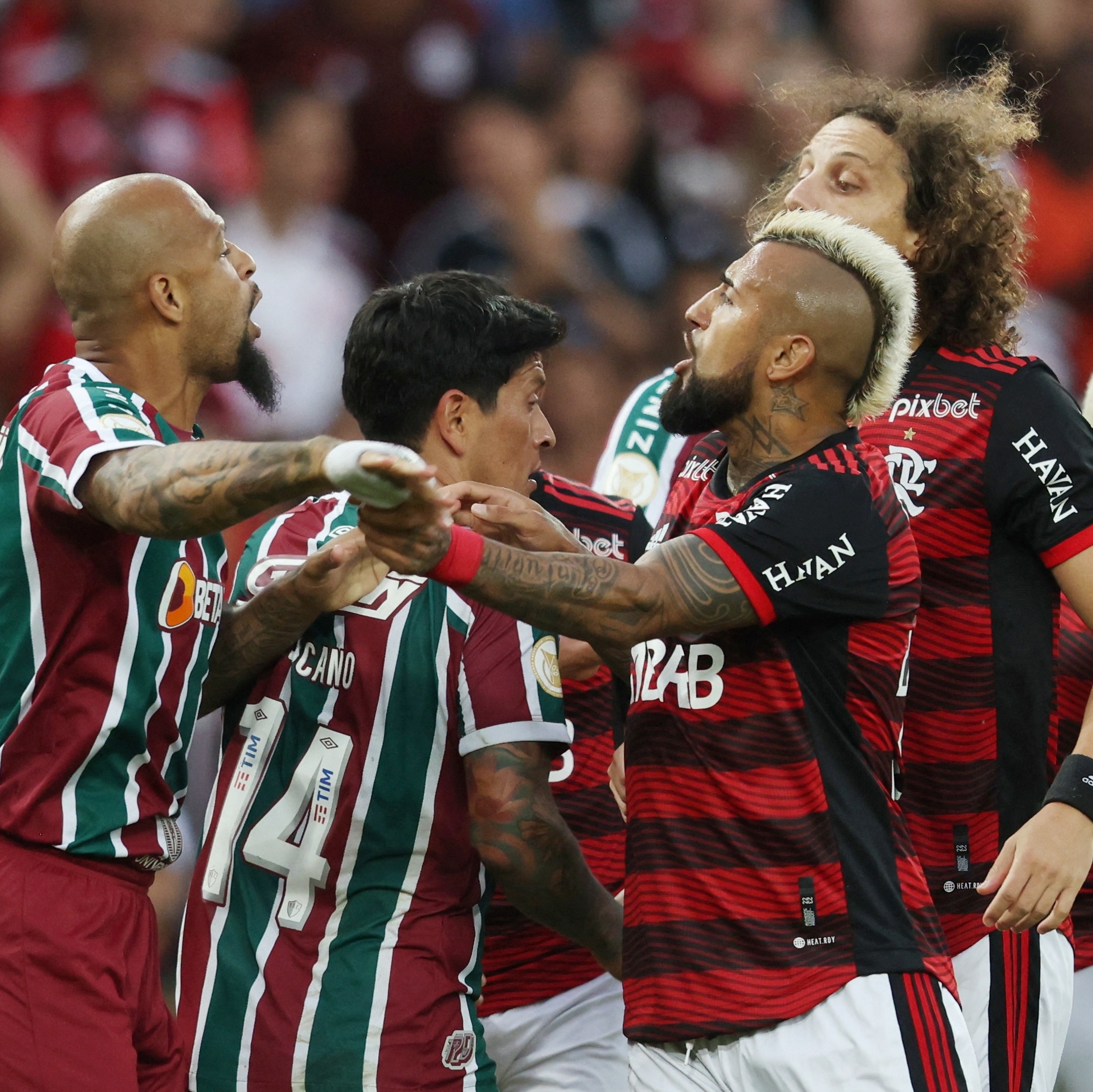 Onde assistir ao vivo o jogo Flamengo x Fluminense hoje, domingo, 18; veja  horário