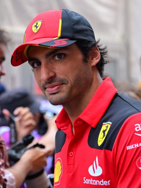 Carlos Sainz, piloto da Ferrari, chega ao GP de Mônaco - ANDREJ ISAKOVIC/AFP