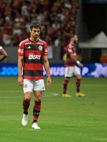 Rodrigo Caio durante jogo entre Flamengo e Santos, pelo Brasileirão