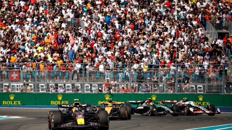 Público lota as arquibancadas do circuito de Miami na F1