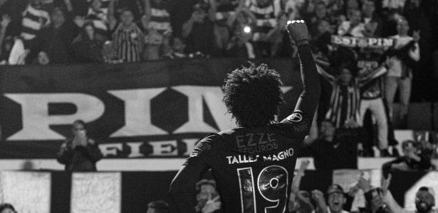 Comemoração de Talles é Inspirada em Sócrates durante Encontro na Casa do Ídolo