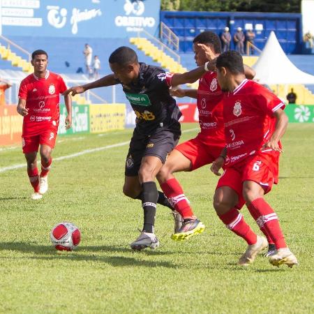 Copinha começou nesta quinta (2) com seis jogos; torneio reúne nomes curiosos