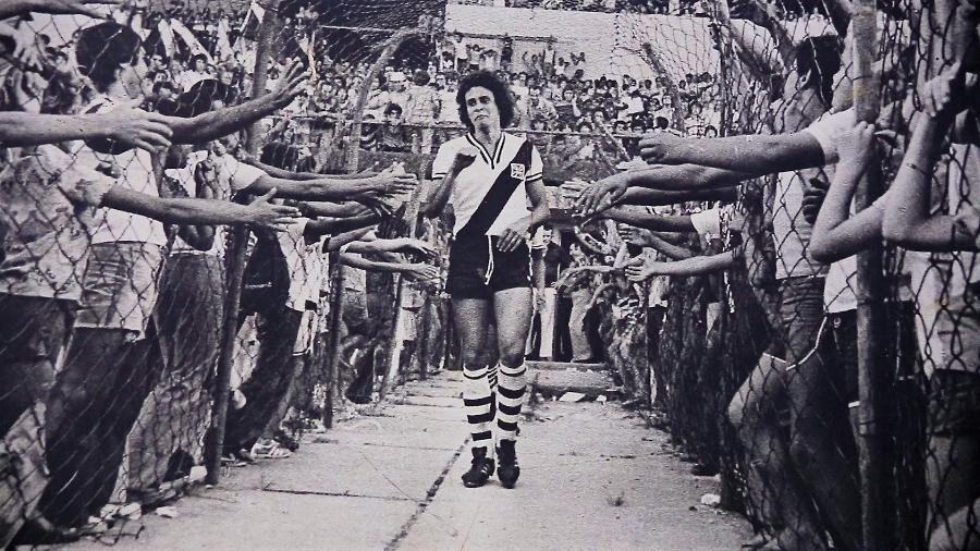 Roberto Dinamite, ídolo do Vasco, em ação pelo clube - Reprodução