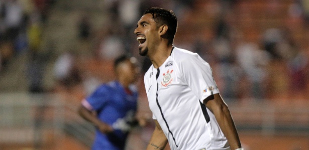 Atacante Júnior Dutra pode deixar e Corinthians rumo ao Fluminense - Daniel Vorley/AGIF