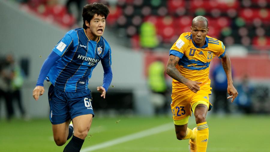 Partida entre Tigres x Ulsan Hyundai pela vaga na semifinal do Mundial de Clubes da Fifa - MOHAMMED DABBOUS/REUTERS