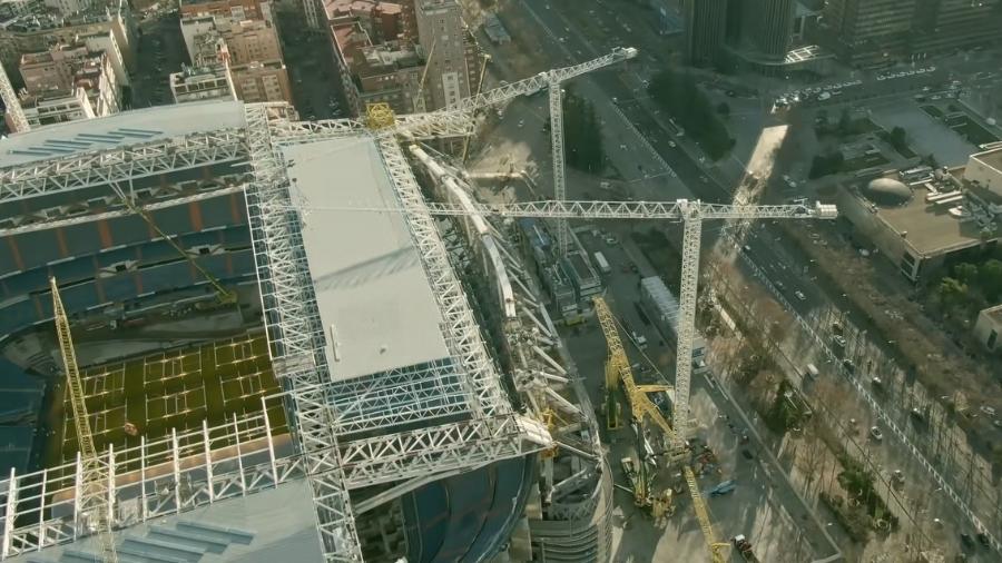 Estádio Santiago Bernabéu, do Real Madrid, está em obras que devem ser concluídas em 2023 - Reprodução/YouTube