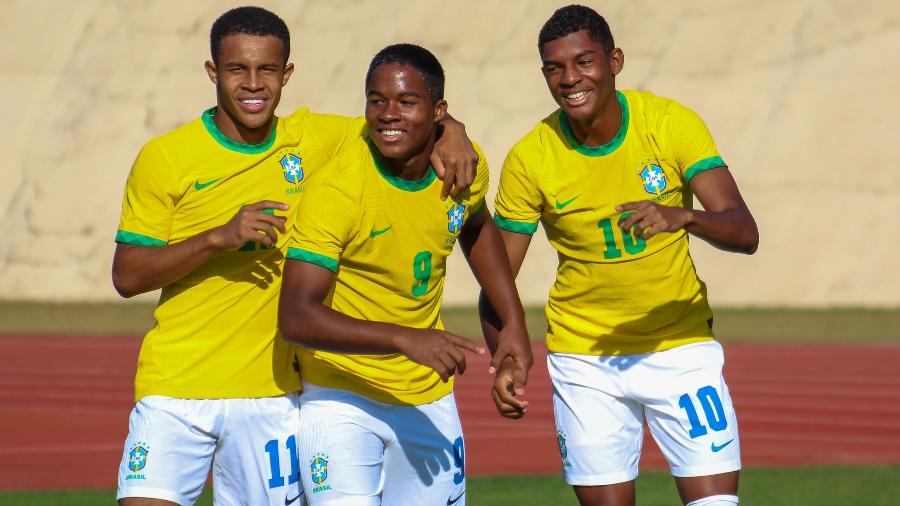 Endrick (9) e Luis Guilherme (10) foram os destaques da seleção na França - Bruno Pacheco/CBF