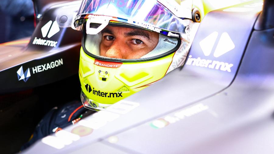 Sergio Perez, da Red Bull, durante os treinos livres do GP da Arábia Saudita - Mark Thompson/Getty Images