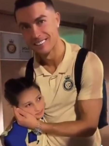 Cristiano Ronaldo recebe declaração de amor de menina com deficiência visual