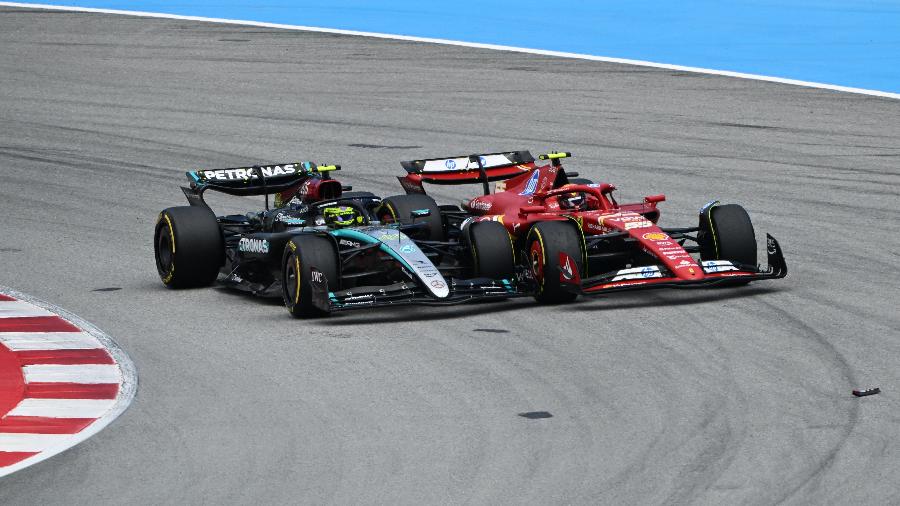 Lewis Hamilton, da Mercedes, e Carlos Sainz, da Ferrari, no GP da Espanha de Fórmula 1