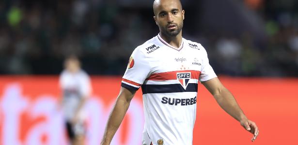 CLIMA TENSO! Crespo corta repórter ao ser perguntado sobre Lucas Moura e reforços no SPFC!