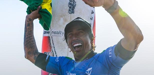 Miguel Pupo supera Kanoa Igarashi no fim e conquista o título da WSL em Trestles