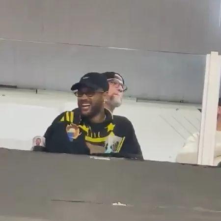 Neymar provoca torcida do Atlético-MG: "Eu, sem joelho, jogo mais que seu time" - undefined