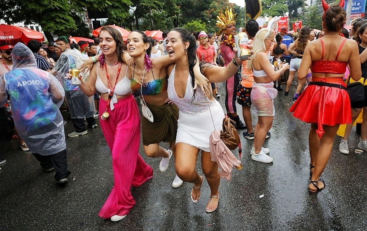 Foliões no bloco Casa Comigo em São Paulo - Flávio Florido / UOL