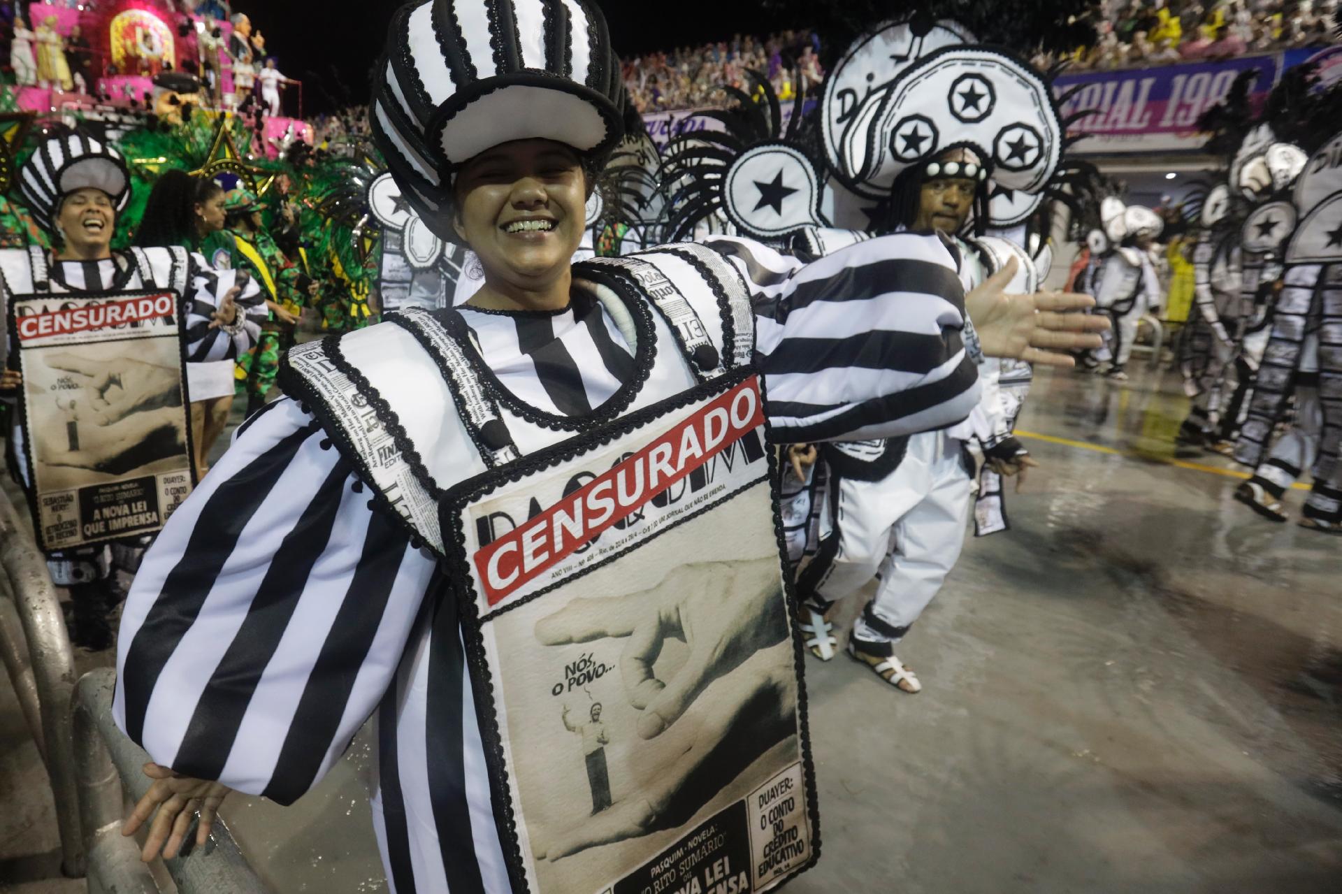 Estrela do Terceiro Milênio desfila na noite do segundo dia do Carnaval de São Paulo - Ricardo Matsukawa/ UOL
