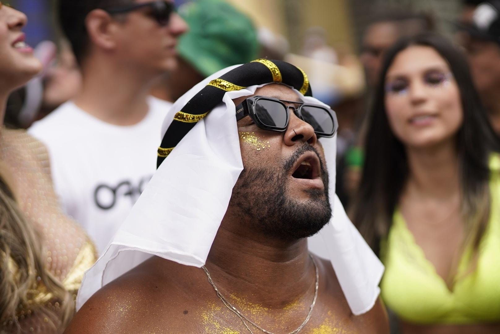 Megabloco Chora Me Liga enche ruas no Centro do Rio de Janeiro - Ricardo Borges / UOL