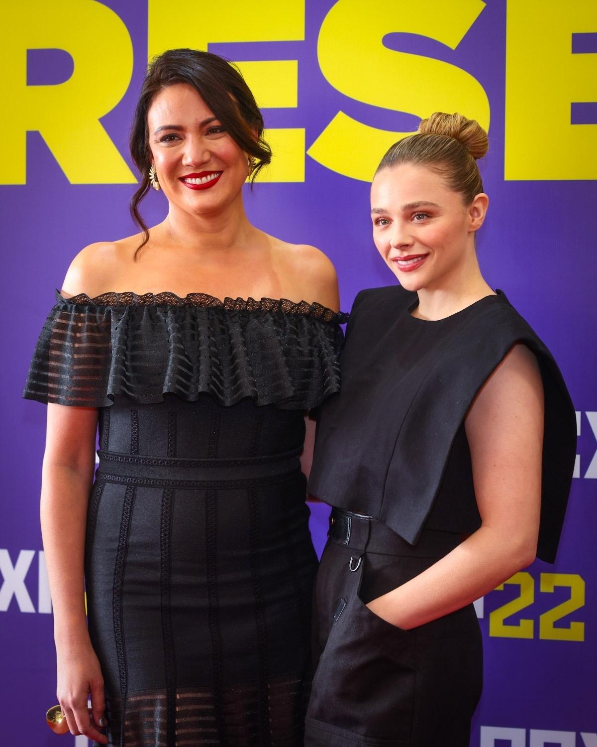 Chlöe Grace Moretz e a produtora executiva Lisa Joy, de 'Periféricos', na CCXP - Manuela Scarpa/Brazil News