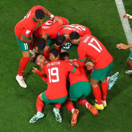 Jogadores do Marrocos comemoram gol marcado por Dari sobre a Croácia na Copa - Fabrizio Bensch/Reuters