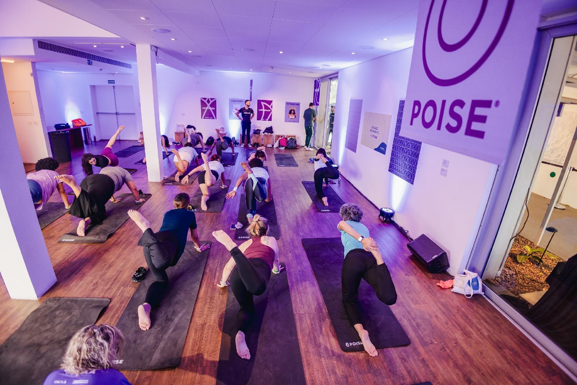 Aula de fortalecimento pélvico feita durante o VivaBem no Seu Tempo - Vans Bumbeers/UOL