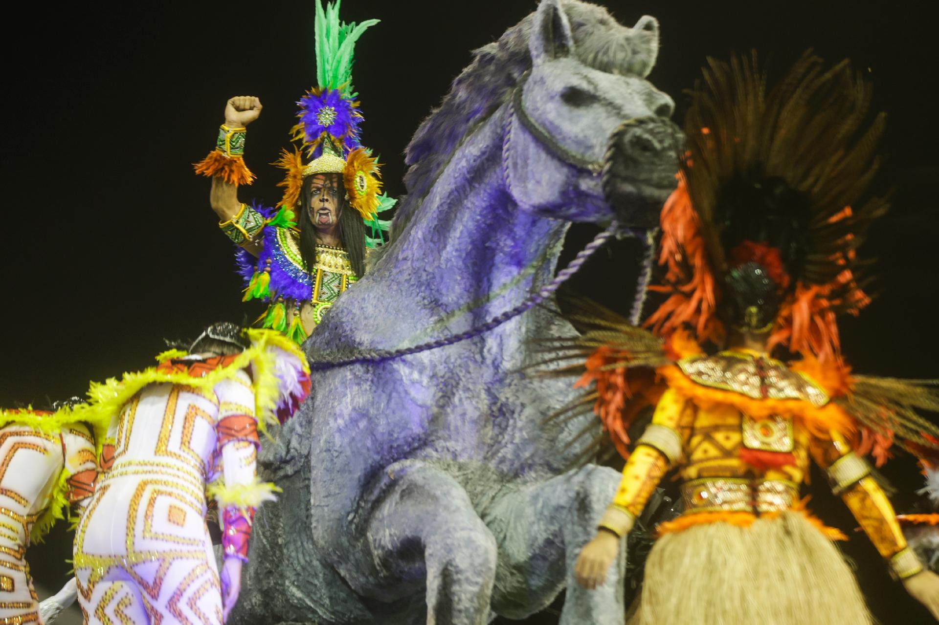 Barroca Zona Sul conta a história dos guaicurus - Ricardo Matsukawa/UOL