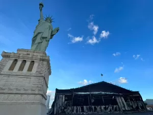 Um pedaço dos EUA no Brasil: por que Havan usa a Estátua da Liberdade?