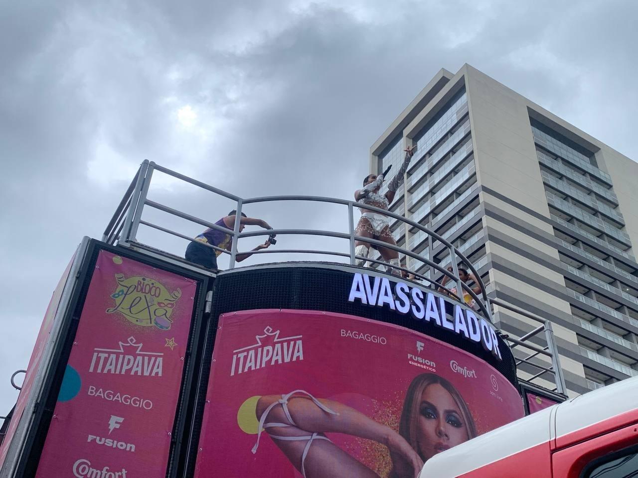 Pocah se apresenta em no Bloco da Lexa na zona norte de SP - Camila Corsini / UOL