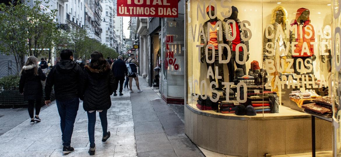 Calle Florida, paraíso das compras dos brasileiros em Buenos Aires, está vazia - Malu Campello/UOL