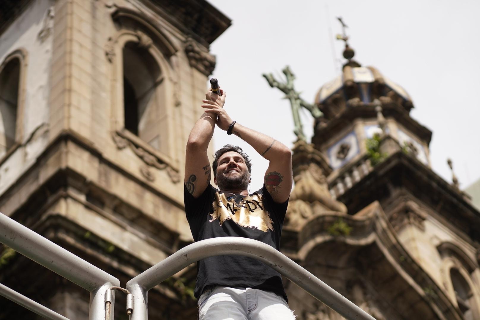 Megabloco Chora Me Liga enche as ruas do Centro - Ricardo Borges / UOL