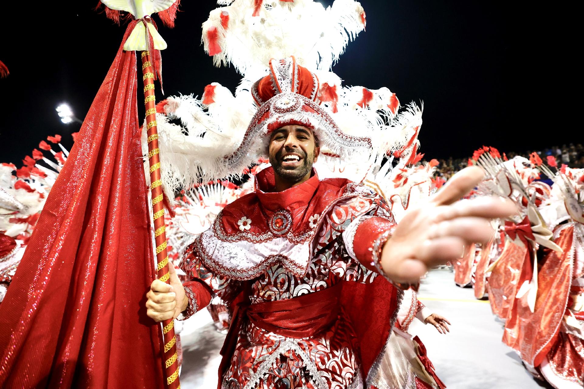 Acadêmicos do Tatuapé homenageia Paraty em desfile no Carnaval 2023 - Mariana Pekin/UOL