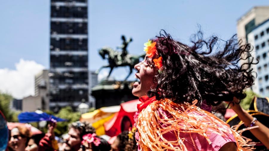 Bloco Exagerado começou na Praça Tiradentes, no Centro do Rio