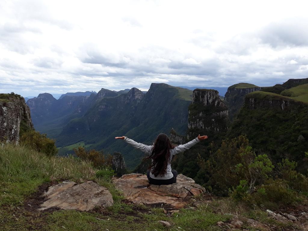 Daiana Antonio da Silva  nos cânions de Santa Catarina - Arquivo pessoal
